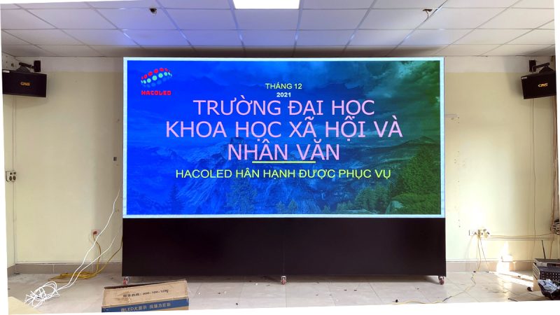 Lắp đặt màn hình LED P2.5 trong nhà tại phòng hội nghị Trường Đại học Khoa học Xã hội và Nhân Văn anh bia