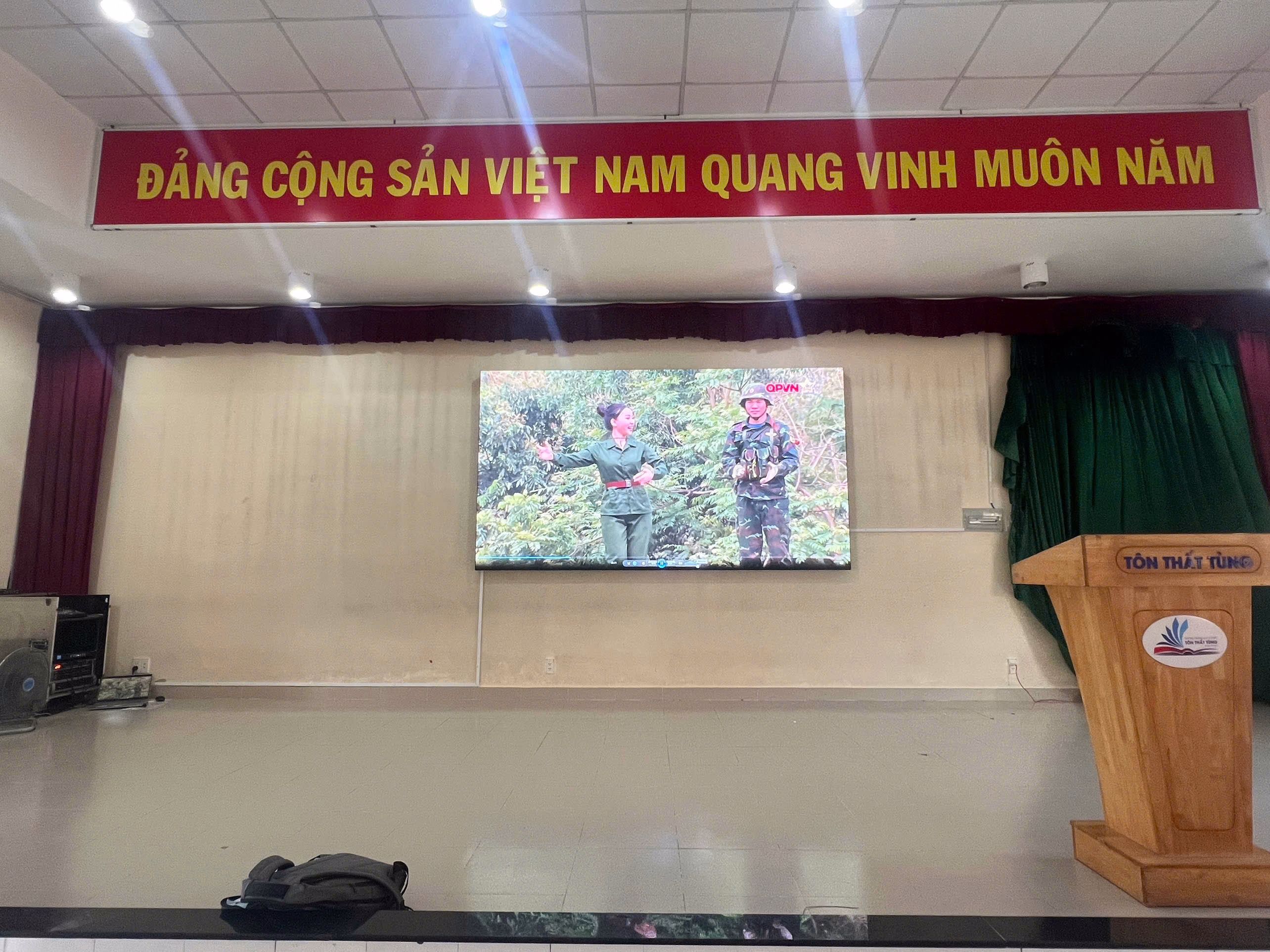 Lắp Đặt Màn Hình LED P3 Trong Nhà (3456×1920) Tại Trường Tiểu Học Lý Nam Đế