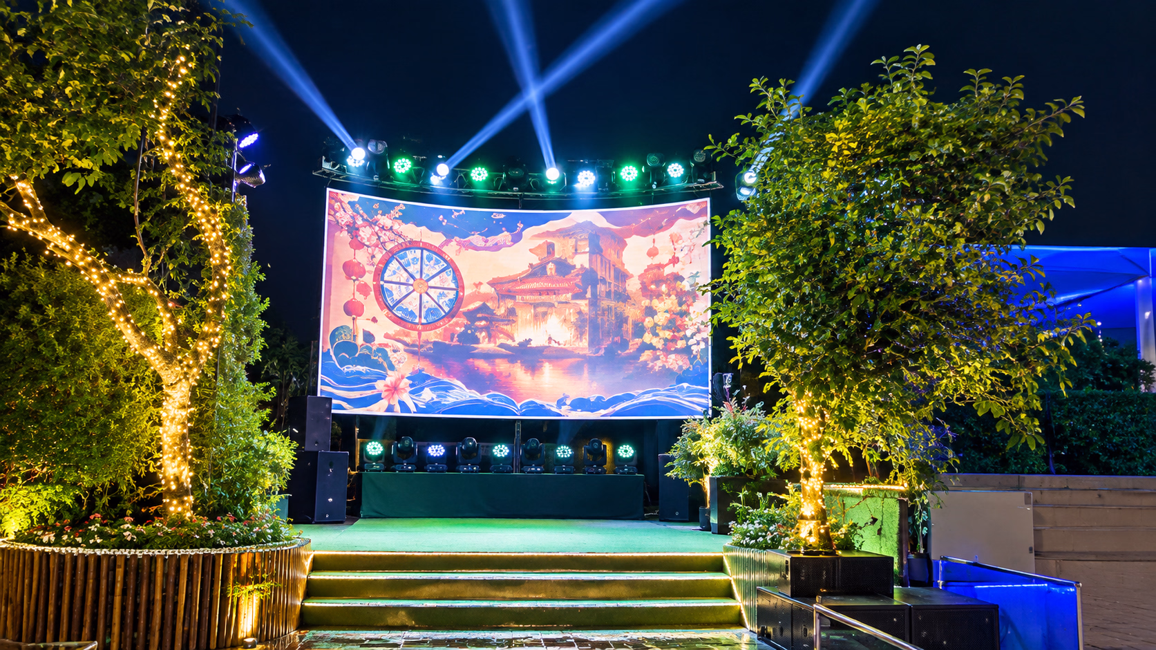 Lắp Đặt Màn Hình LED P4 Cabinet Outdoor Tại Khách Sạn Peridot Grand Luxury Boutique, Phố Cổ, Hà Nội