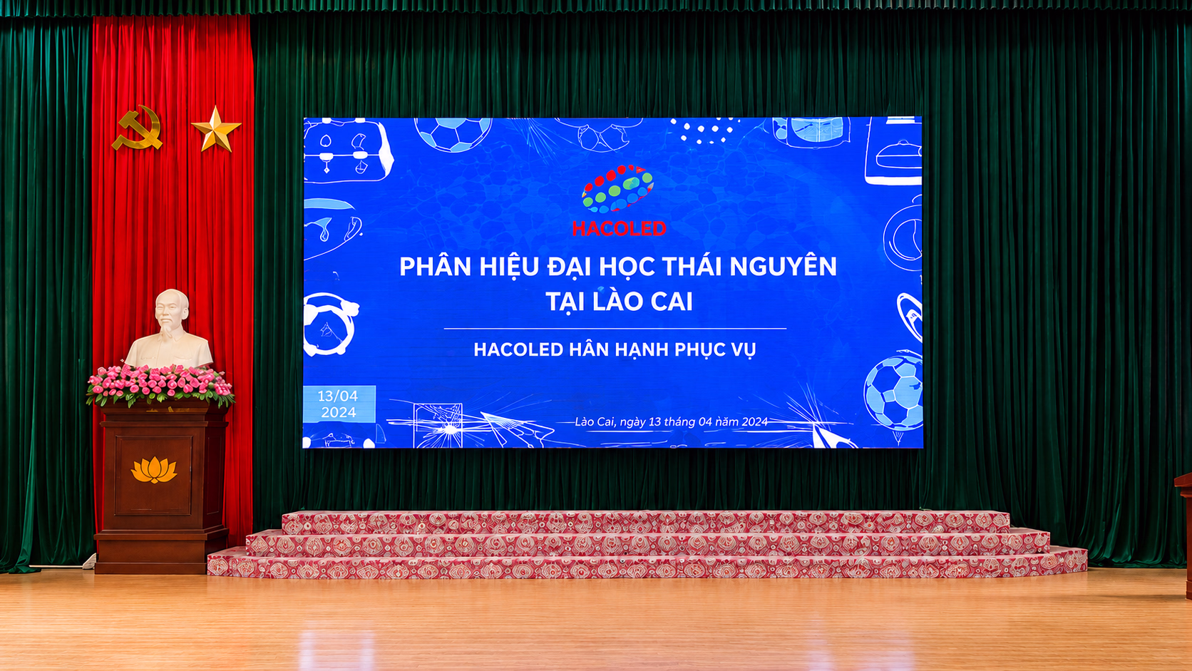Lắp Đặt Màn Hình LED Q2 Trong Nhà Tại Đại Học Thái Nguyên