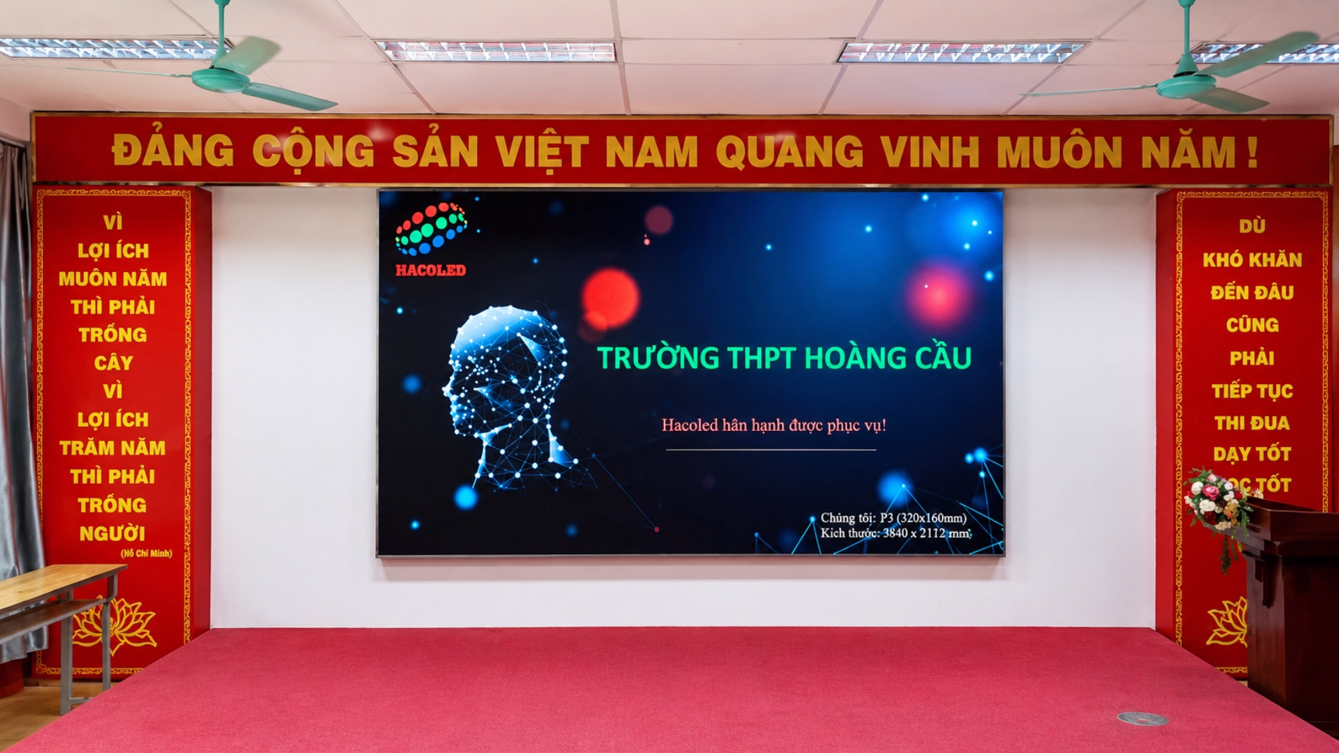 Lắp Đặt Màn Hình LED P3 Trong Nhà Tại Trường THPT Hoàng Cầu