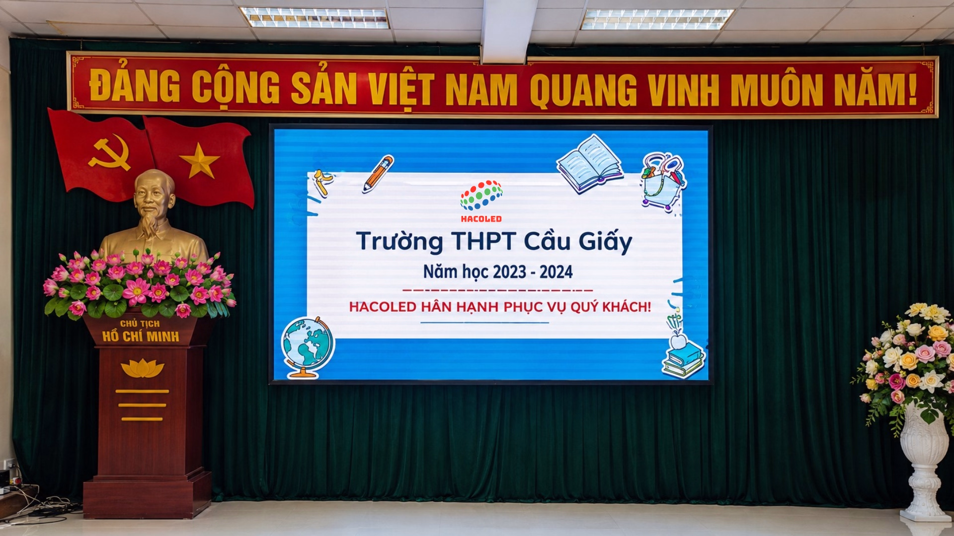 Lắp Đặt Màn Hình LED P3 Trong Nhà Tại Trường THPT Cầu Giấy