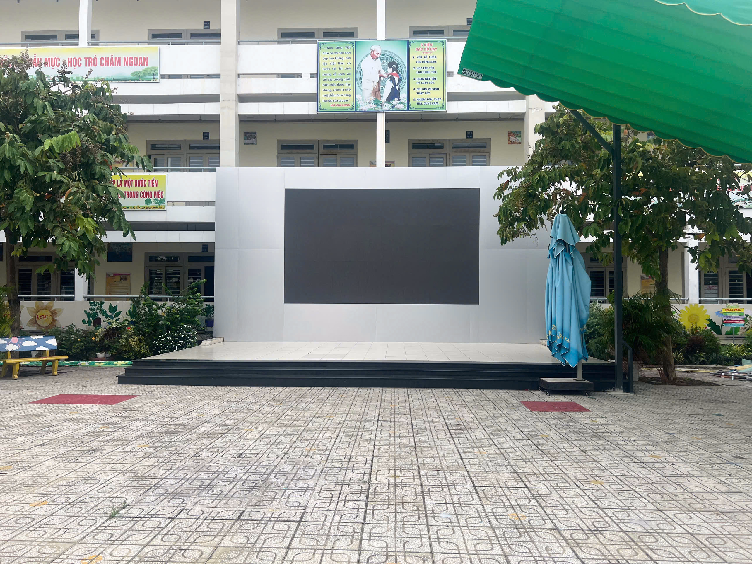 Lắp Đặt Màn Hình LED P5 Ngoài Trời Tại Trường Tiểu Học Hồng Hà