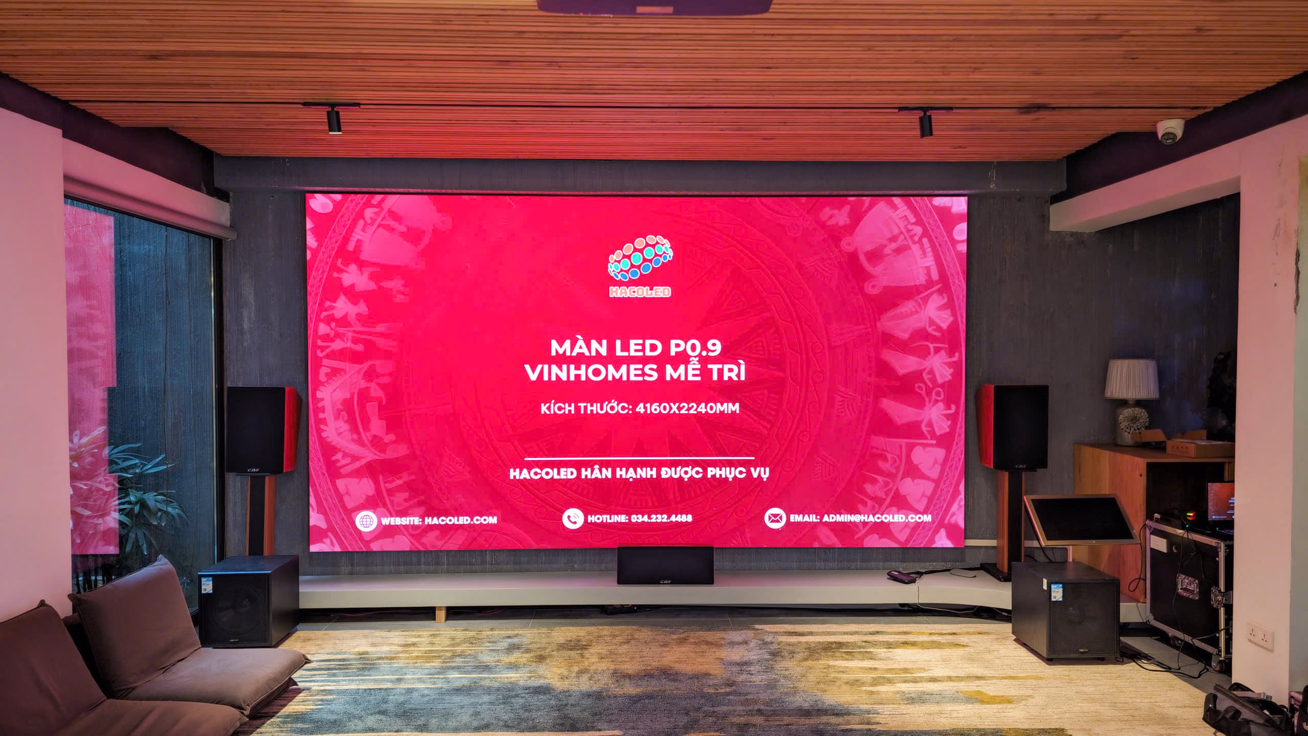 Màn hình LED P0.9 trong nhà - Ảnh 3
