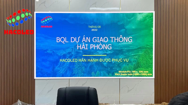 anh-lap-dat-man-hinh-led-P2-trong-nha-tai-bql-du-an-giao-thong-hai-phong-2