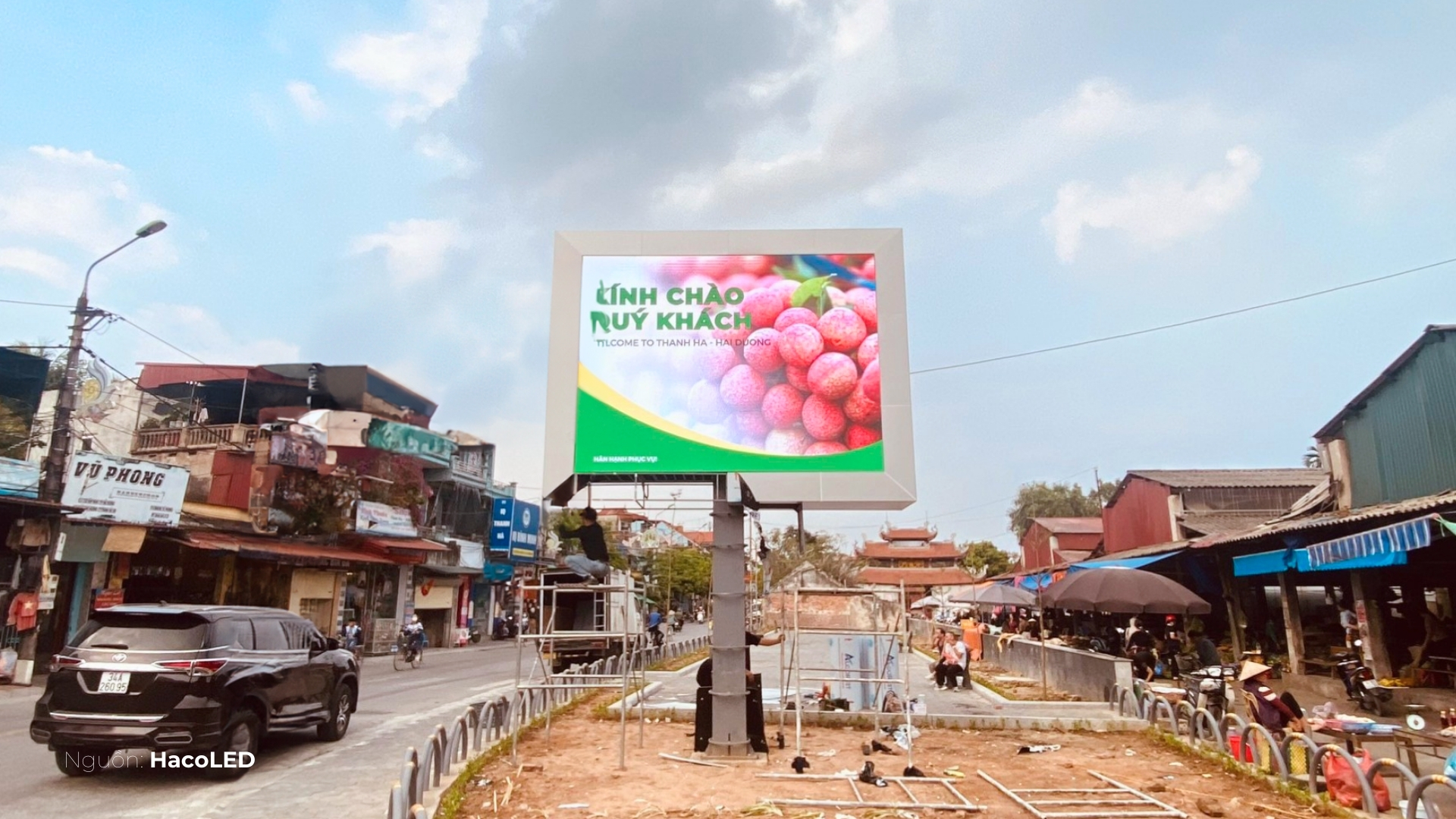 Thi công lắp đặt màn hình LED ngoài trời - HacoLED
