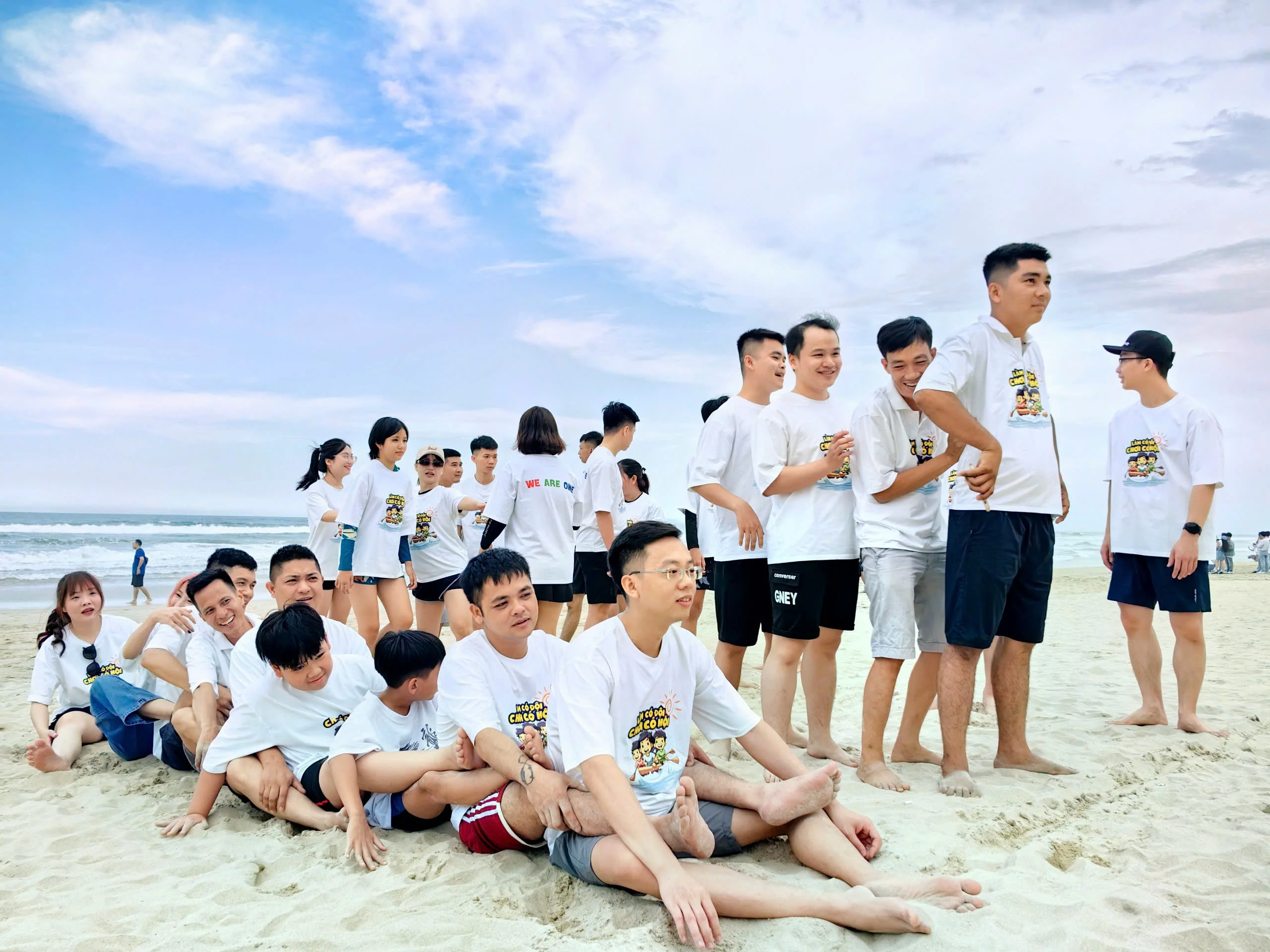 Giới thiệu 1 Đội ngũ HacoLED