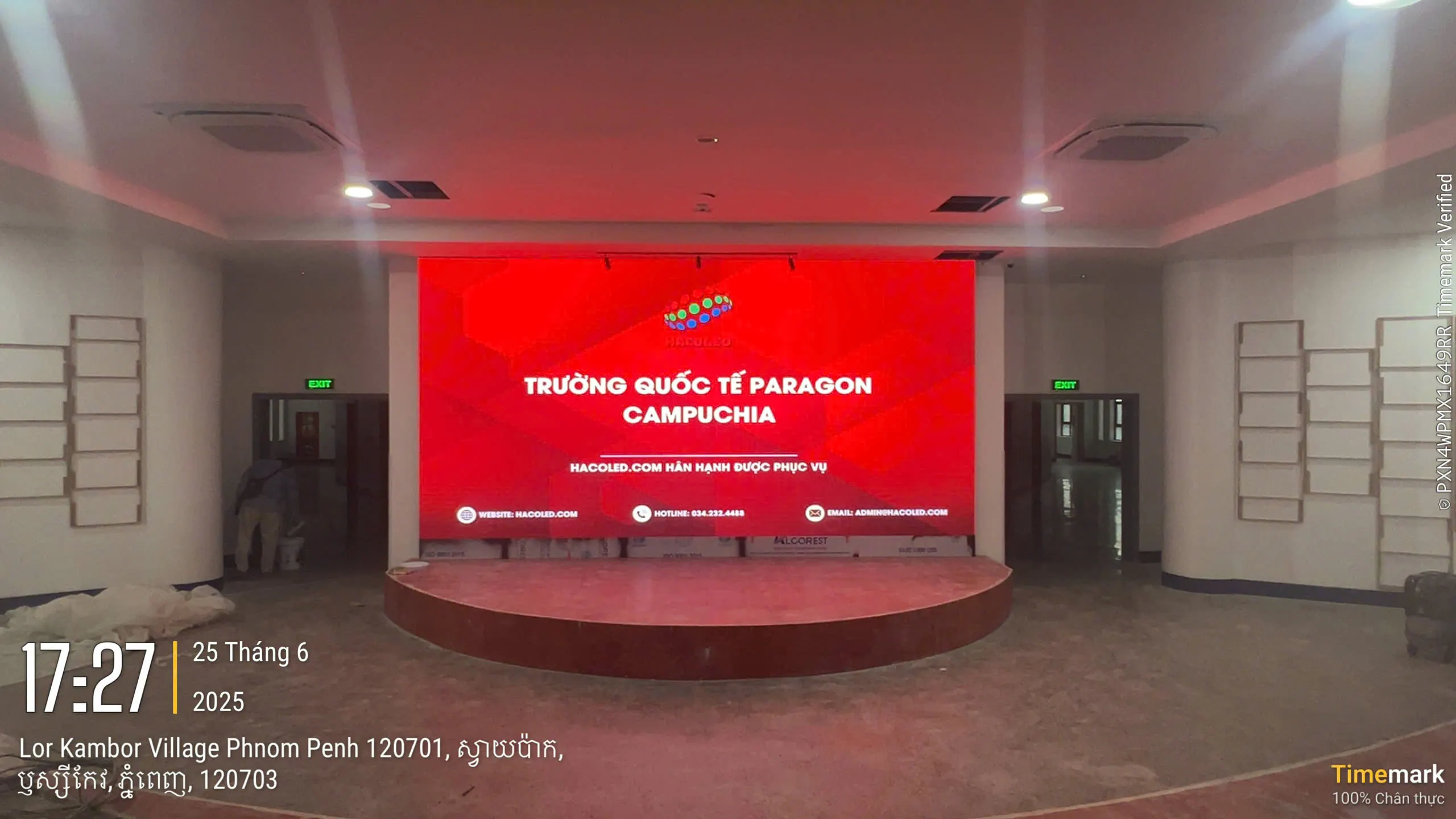 man-hinh-led-p25-truong-quoc-te-paragon-campuchia