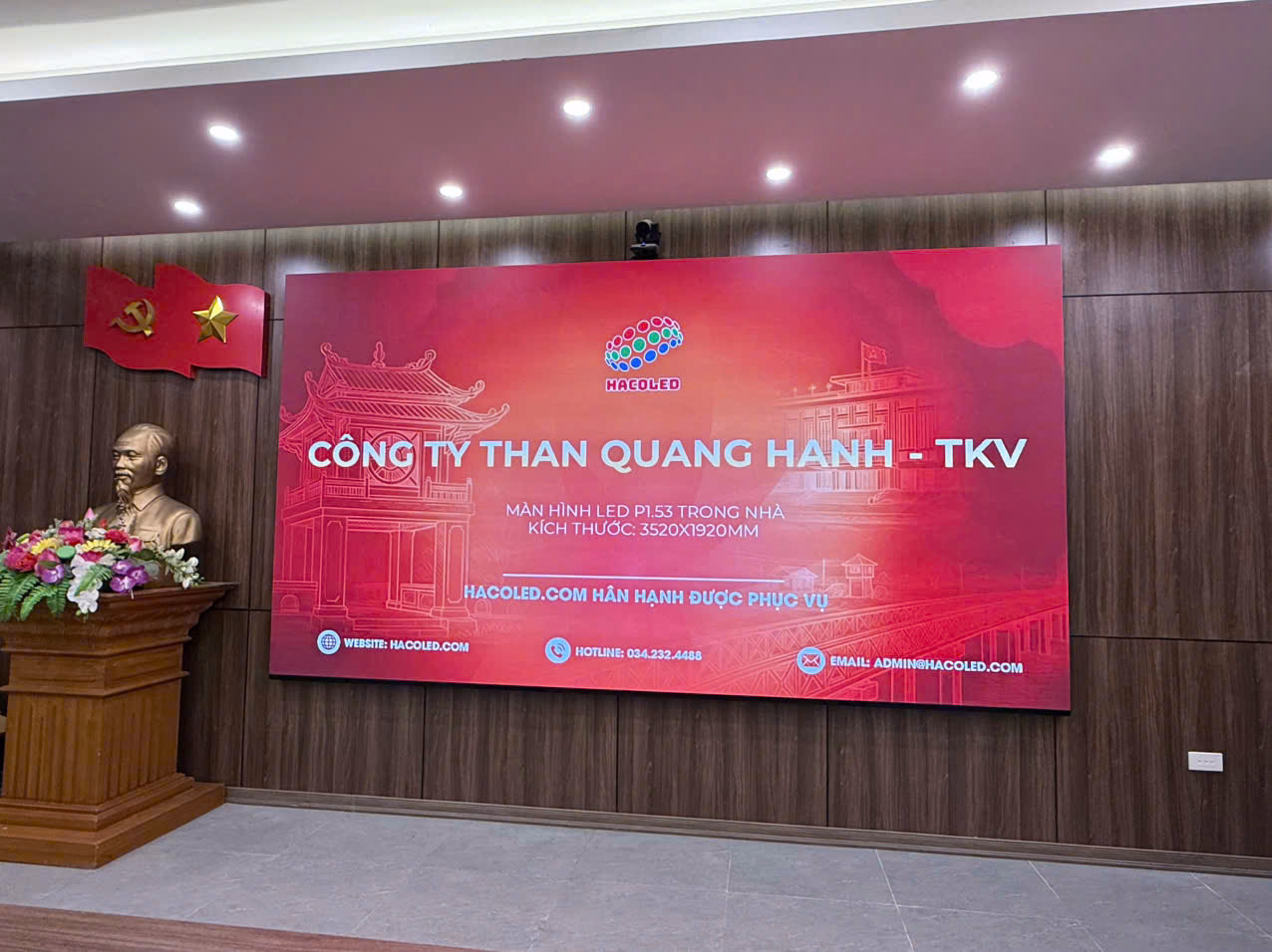 Man-hinh-LED-P1.53-tai-cong-ty-thanh-Quang-Hanh