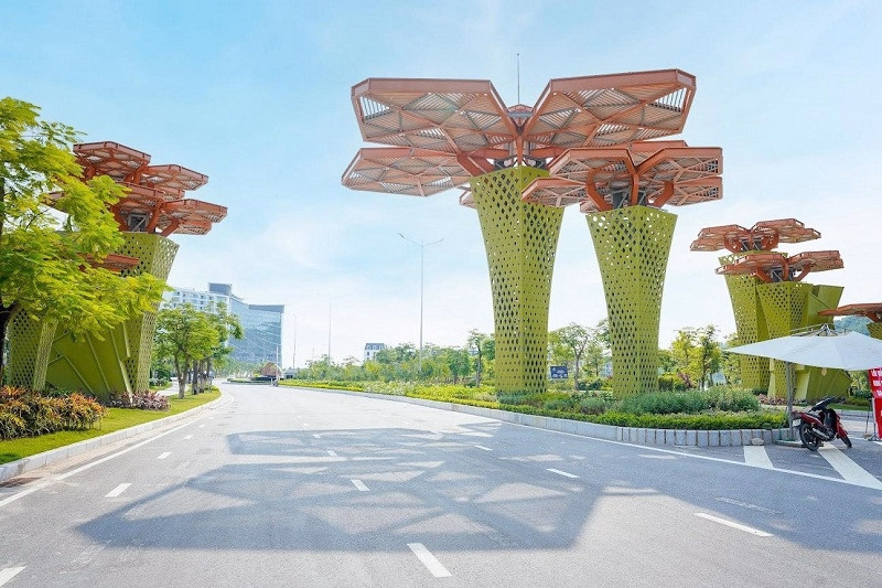 LED TRANG TRÍ TOÀ NHÀ CỔNG CHÀO HOA PHƯỢNG - KHU ĐÔ THỊ ĐỒI RỒNG